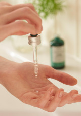 Solución Diaria Anti-imperfecciones de Árbol de Té 50 ml Solución Diaria Anti-imperfecciones de Árbol de Té 50 ml