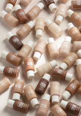 Base de maquillaje Fresh Nude Foundation 30 ml Base de maquillaje Fresh Nude Foundation 30 ml