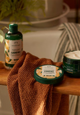 Gel de Ducha Cremoso de Leche de Almendras 60 ml Gel de Ducha Cremoso de Leche de Almendras 60 ml