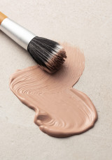 Base de maquillaje Fresh Nude Foundation 30 ml