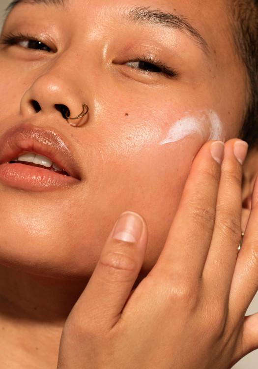 Hidratante Facial Protectora Skin Defence FPS 50 PA +++ 60 ml