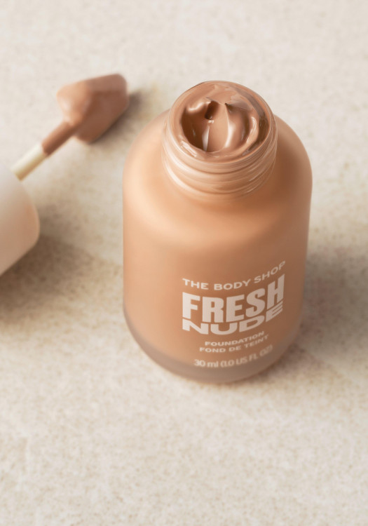 Base de maquillaje Fresh Nude Foundation 30 ml Base de maquillaje Fresh Nude Foundation 30 ml