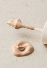 Base de maquillaje Fresh Nude Foundation 30 ml