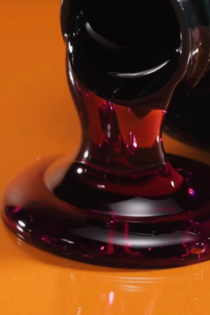 Tu nueva obsesión está aquí 💥 Pistacho e higo + dátil y miel 💚🍯 Ya en The Body Shop 