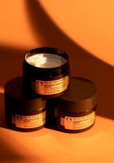 Spa of the World™ Crema Corporal de Camelia Japonesa 300 ml